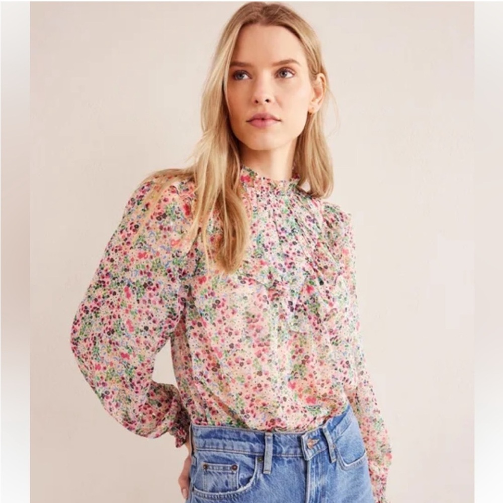 Boden V Yoke Flounce Top in Ivory Gardenia Petal